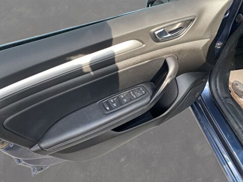 renault, megane, sedan 1.3 tce ıcon edc, otomatik, benzin 2.el otomobil | renew 25