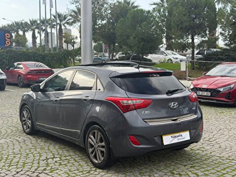 2016 Dizel Otomatik Hyundai i30 Gri Yükseliş Nakil Araçları Turizm Ticaret ve Sanayi Anonim Şirketi
