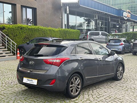 2016 Dizel Otomatik Hyundai i30 Gri Yükseliş Nakil Araçları Turizm Ticaret ve Sanayi Anonim Şirketi