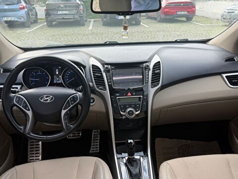 2016 Dizel Otomatik Hyundai i30 Gri Yükseliş Nakil Araçları Turizm Ticaret ve Sanayi Anonim Şirketi