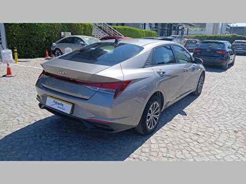 2021 Benzin Otomatik Hyundai Elantra Füme Yükseliş Nakil Araçları Turizm Ticaret ve Sanayi Anonim Şirketi