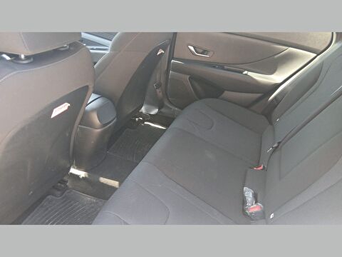 2021 Benzin Otomatik Hyundai Elantra Füme Yükseliş Nakil Araçları Turizm Ticaret ve Sanayi Anonim Şirketi