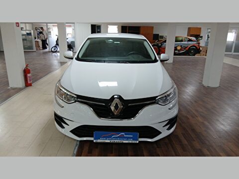 2022 Benzin Otomatik Renault Megane Beyaz Yükseliş Nakil Araçları Turizm Ticaret ve Sanayi Anonim Şirketi