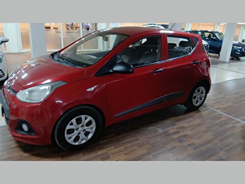 2015 Benzin Otomatik Hyundai i10 Kırmızı Yükseliş Nakil Araçları Turizm Ticaret ve Sanayi Anonim Şirketi