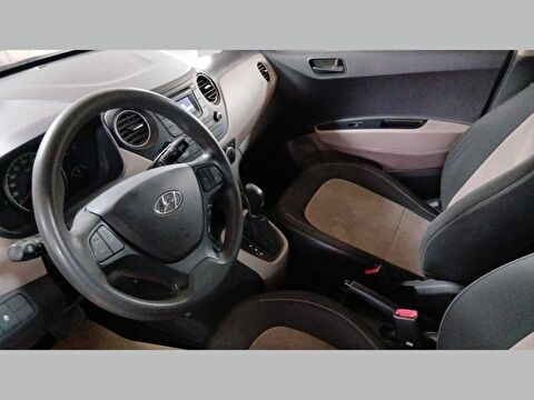 2015 Benzin Otomatik Hyundai i10 Kırmızı Yükseliş Nakil Araçları Turizm Ticaret ve Sanayi Anonim Şirketi
