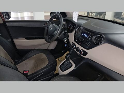 2015 Benzin Otomatik Hyundai i10 Kırmızı Yükseliş Nakil Araçları Turizm Ticaret ve Sanayi Anonim Şirketi
