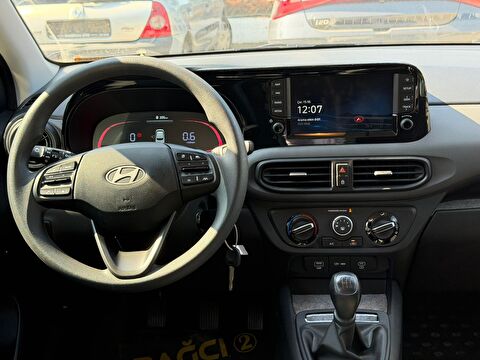 2.El Hyundai i10 Hatchback 1.0 MPI Jump | Manuel & Benzin | Beyaz | İzmir.2el 2024 Benzin Manuel Hyundai i10 Beyaz Yükseliş Nakil Araçları Turizm Ticaret ve Sanayi Anonim Şirketi