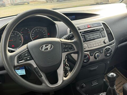 2013 Benzin Manuel Hyundai i20 Beyaz Yükseliş Nakil Araçları Turizm Ticaret ve Sanayi Anonim Şirketi