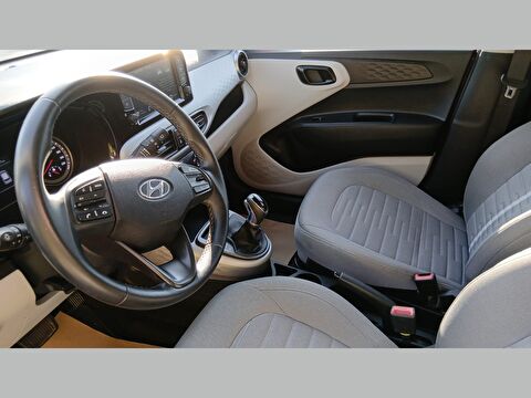 2020 Benzin Otomatik Hyundai i10 Kırmızı Yükseliş Nakil Araçları Turizm Ticaret ve Sanayi Anonim Şirketi