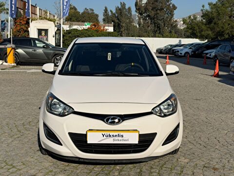 2013 Benzin Manuel Hyundai i20 Beyaz Yükseliş Nakil Araçları Turizm Ticaret ve Sanayi Anonim Şirketi