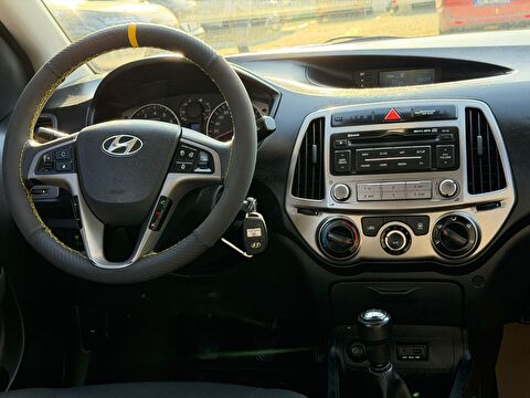 2013 Benzin Manuel Hyundai i20 Beyaz Yükseliş Nakil Araçları Turizm Ticaret ve Sanayi Anonim Şirketi