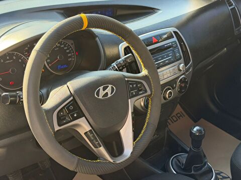 2013 Benzin Manuel Hyundai i20 Beyaz Yükseliş Nakil Araçları Turizm Ticaret ve Sanayi Anonim Şirketi