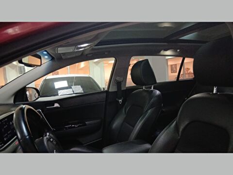 2020 Dizel Otomatik Kia Sportage Kırmızı Yükseliş Nakil Araçları Turizm Ticaret ve Sanayi Anonim Şirketi