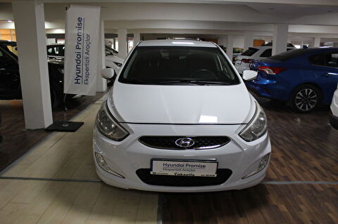 2018 Dizel Otomatik Hyundai Accent Blue Beyaz Yükseliş Nakil Araçları Turizm Ticaret ve Sanayi Anonim Şirketi