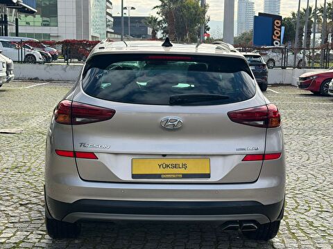 2018 Dizel Otomatik Hyundai Tucson Bej Yükseliş Nakil Araçları Turizm Ticaret ve Sanayi Anonim Şirketi