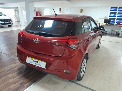 2016 Benzin + LPG Manuel Hyundai i20 Kırmızı Yükseliş Nakil Araçları Turizm Ticaret ve Sanayi Anonim Şirketi