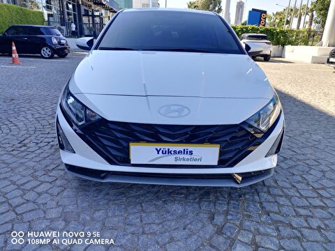 2024 Benzin Otomatik Hyundai i20 Beyaz Yükseliş Nakil Araçları Turizm Ticaret ve Sanayi Anonim Şirketi