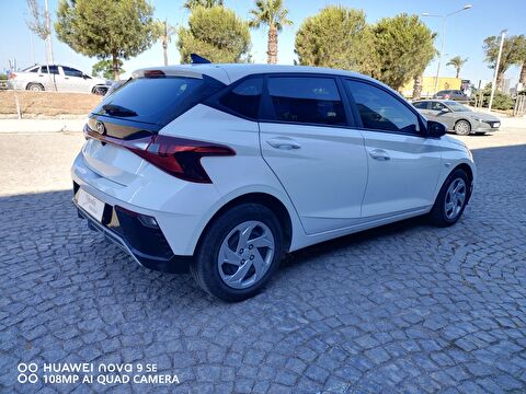 2024 Benzin Otomatik Hyundai i20 Beyaz Yükseliş Nakil Araçları Turizm Ticaret ve Sanayi Anonim Şirketi
