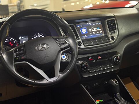 2.El Hyundai Tucson SUV 1.6 T-GDI 4x2 Elite DCT | Otomatik & Benzin | Bej | İzmir.2el 2016 Benzin Otomatik Hyundai Tucson Bej Yükseliş Nakil Araçları Turizm Ticaret ve Sanayi Anonim Şirketi