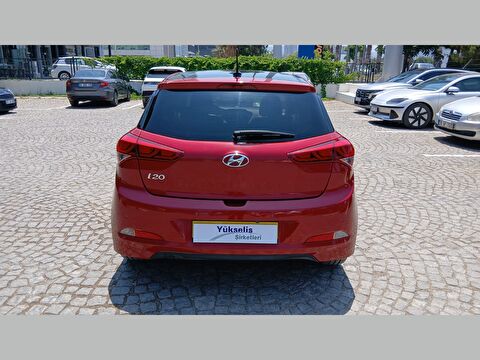 2017 Benzin + LPG Otomatik Hyundai i20 Kırmızı Yükseliş Nakil Araçları Turizm Ticaret ve Sanayi Anonim Şirketi