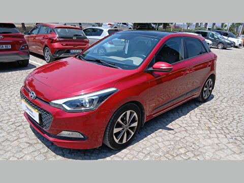2017 Benzin + LPG Otomatik Hyundai i20 Kırmızı Yükseliş Nakil Araçları Turizm Ticaret ve Sanayi Anonim Şirketi