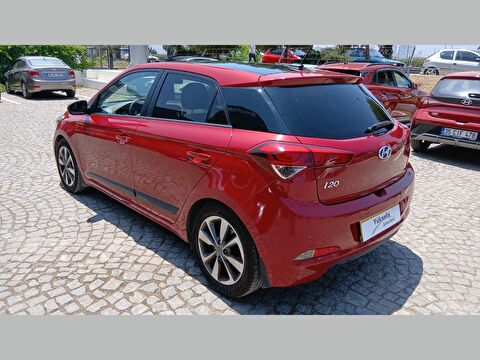 2017 Benzin + LPG Otomatik Hyundai i20 Kırmızı Yükseliş Nakil Araçları Turizm Ticaret ve Sanayi Anonim Şirketi