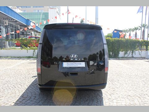 2022 Dizel Otomatik Hyundai Staria Siyah Yükseliş Nakil Araçları Turizm Ticaret ve Sanayi Anonim Şirketi