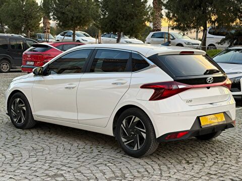 2023 Benzin Otomatik Hyundai i20 Beyaz Yükseliş Nakil Araçları Turizm Ticaret ve Sanayi Anonim Şirketi