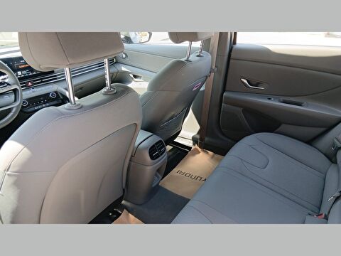 2024 Benzin Otomatik Hyundai Elantra Gri Yükseliş Nakil Araçları Turizm Ticaret ve Sanayi Anonim Şirketi