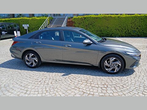 2024 Benzin Otomatik Hyundai Elantra Gri Yükseliş Nakil Araçları Turizm Ticaret ve Sanayi Anonim Şirketi