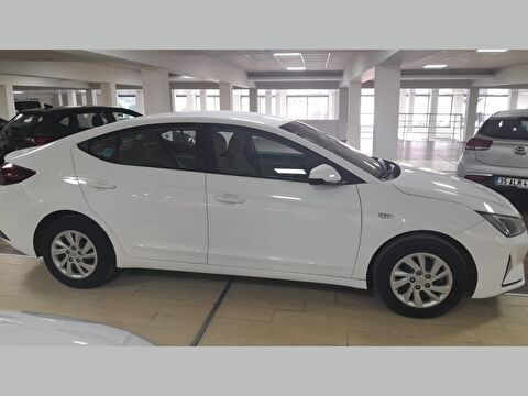 2019 Benzin Manuel Hyundai Elantra Beyaz Yükseliş Nakil Araçları Turizm Ticaret ve Sanayi Anonim Şirketi