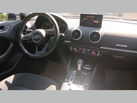 2020 Benzin Otomatik Audi A3 Siyah Yükseliş Nakil Araçları Turizm Ticaret ve Sanayi Anonim Şirketi