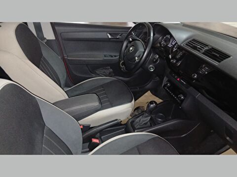 2021 Benzin Otomatik Skoda Fabia Kırmızı Yükseliş Nakil Araçları Turizm Ticaret ve Sanayi Anonim Şirketi