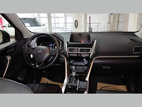 2018 Benzin Otomatik Mitsubishi Eclipse Cross Kırmızı Yükseliş Nakil Araçları Turizm Ticaret ve Sanayi Anonim Şirketi