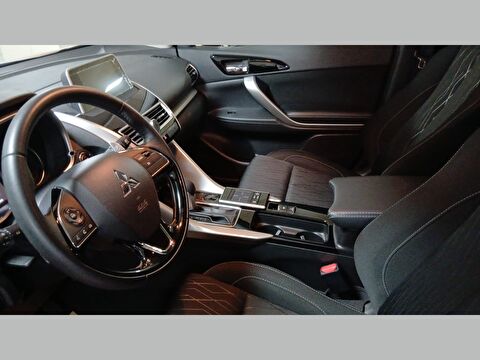 2018 Benzin Otomatik Mitsubishi Eclipse Cross Kırmızı Yükseliş Nakil Araçları Turizm Ticaret ve Sanayi Anonim Şirketi