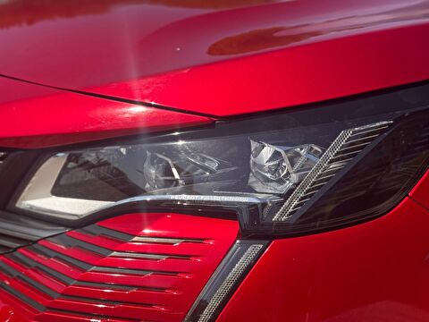 2022 Dizel Otomatik Peugeot 3008 Kırmızı Yükseliş Nakil Araçları Turizm Ticaret ve Sanayi Anonim Şirketi