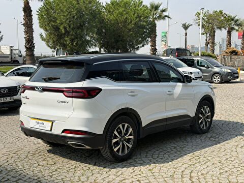 2.El Chery Tiggo 7 Pro SUV 1.6 TGDI Excellent DCT | Otomatik & Benzin | Beyaz | İzmir.2el 2023 Benzin Otomatik Chery Tiggo 7 Pro Beyaz Yükseliş Nakil Araçları Turizm Ticaret ve Sanayi Anonim Şirketi
