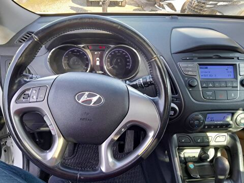 2014 Benzin Otomatik Hyundai ix35 Beyaz Yükseliş Nakil Araçları Turizm Ticaret ve Sanayi Anonim Şirketi