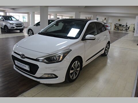 2016 Benzin Otomatik Hyundai i20 Beyaz Yükseliş Nakil Araçları Turizm Ticaret ve Sanayi Anonim Şirketi