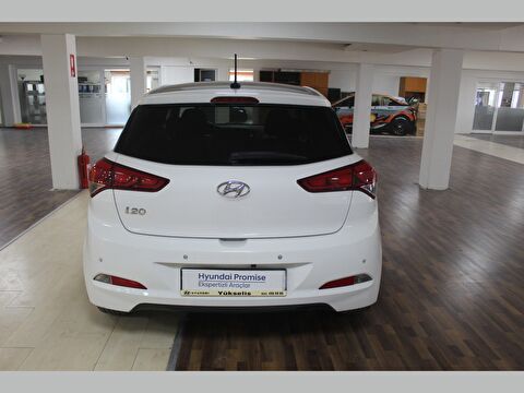 2016 Benzin Otomatik Hyundai i20 Beyaz Yükseliş Nakil Araçları Turizm Ticaret ve Sanayi Anonim Şirketi