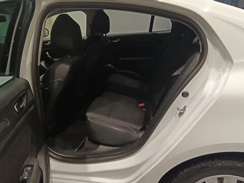 renault, megane, sedan 1.3 tce ıcon edc, otomatik, benzin 2.el otomobil | renew 11