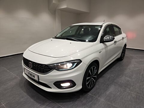 Sedan 1.4 Fire Mirror, 2. el otomobil | renew