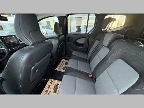 renault, kangoo multix, combi 1.3 tce ıconic edc, otomatik, benzin 2.el otomobil | renew 11