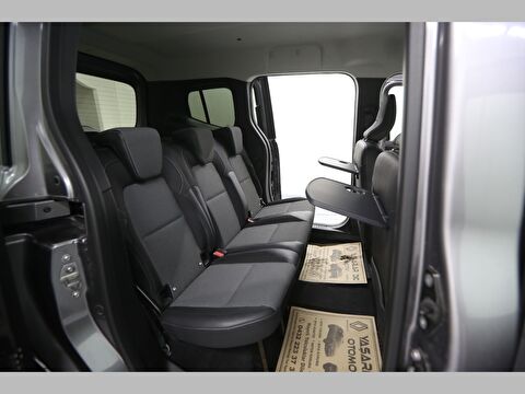 renault, kangoo multix, combi 1.3 tce ıconic edc, otomatik, benzin 2.el otomobil | renew 23