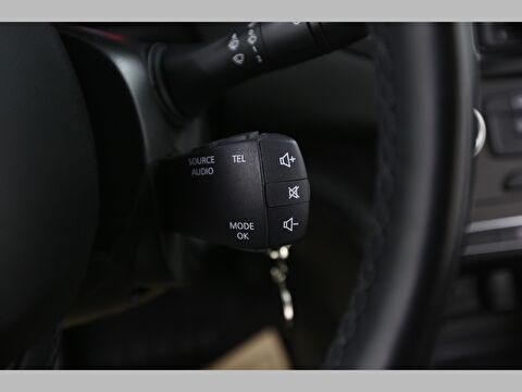 renault, megane, sedan 1.3 tce joy, manuel, benzin 2.el otomobil | renew 17