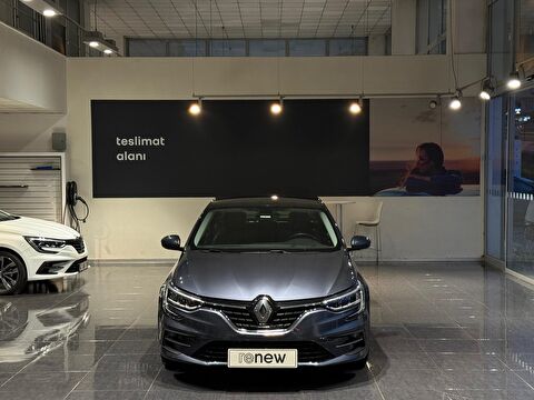 Sedan 1.3 TCe Icon EDC, 2. el otomobil | renew