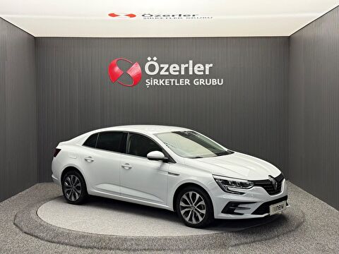 Sedan 1.3 TCe Icon EDC, 2. el otomobil | renew