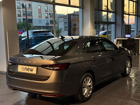 skoda, superb, sedan 1.5 tsı mhev premium dsg, otomatik, mhev 2.el otomobil | renew 33
