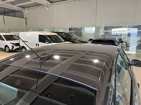 Hatchback 1.2 PureTech Feel Bold EAT8, 2. el otomobil | renew