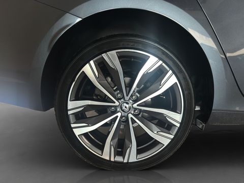 renault, megane, sedan 1.5 bluedci ıcon edc, otomatik, dizel 2.el otomobil | renew 9